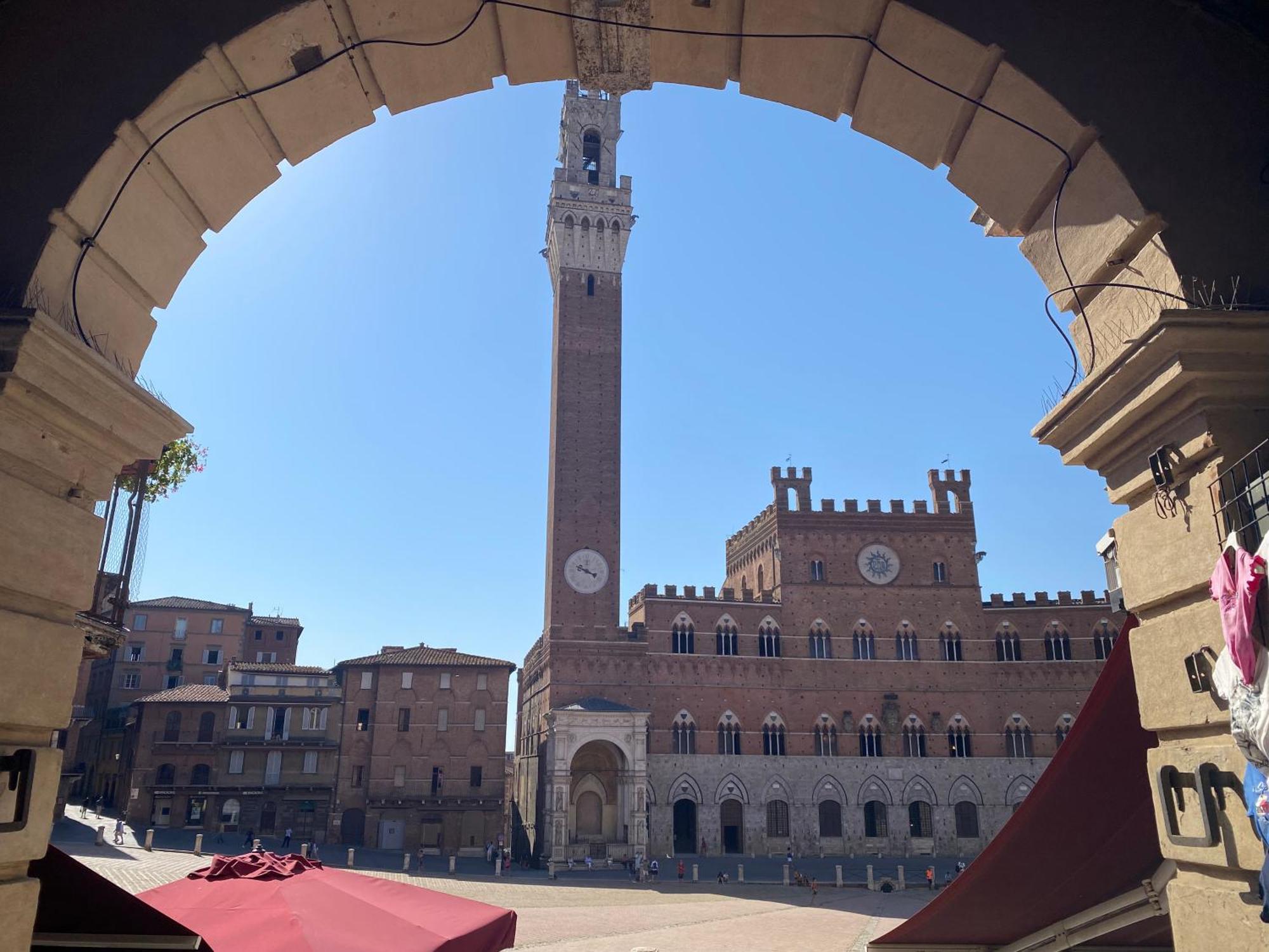 סיינה Loft Vicolo Di Vallepiatta 2 Min Piazza Del Campo Con Parcheggio מראה חיצוני תמונה