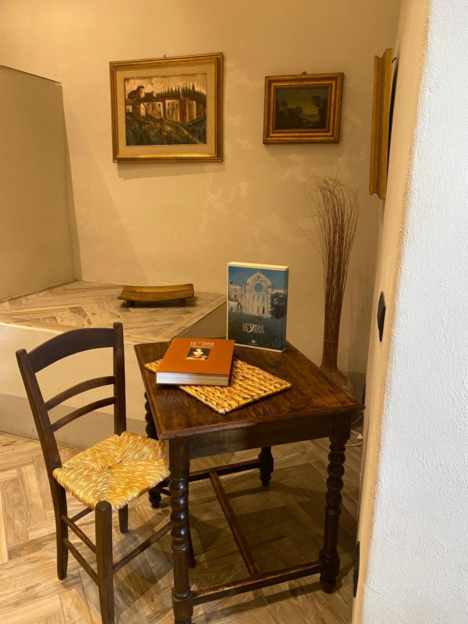 סיינה Loft Vicolo Di Vallepiatta 2 Min Piazza Del Campo Con Parcheggio מראה חיצוני תמונה
