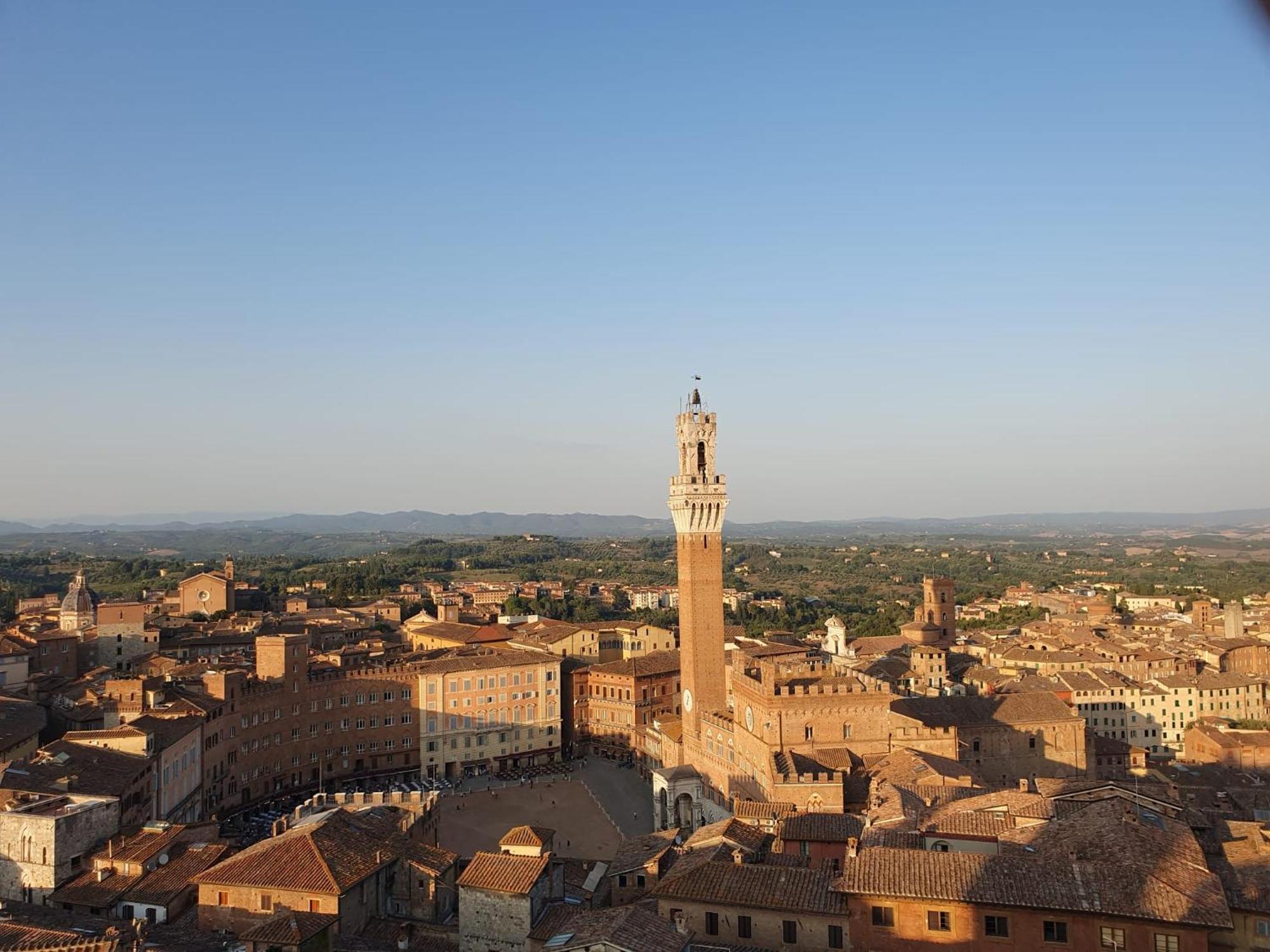 סיינה Loft Vicolo Di Vallepiatta 2 Min Piazza Del Campo Con Parcheggio מראה חיצוני תמונה